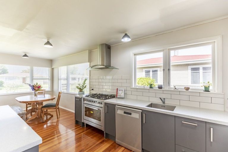 Photo of property in 3 Armour Place, Onekawa, Napier, 4110