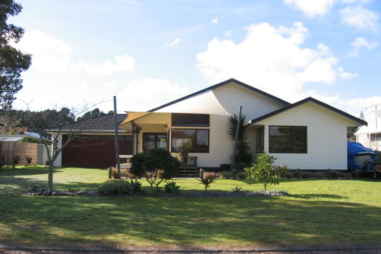 Photo of property in 23 Vista Paku, Pauanui, Hikuai, 3579