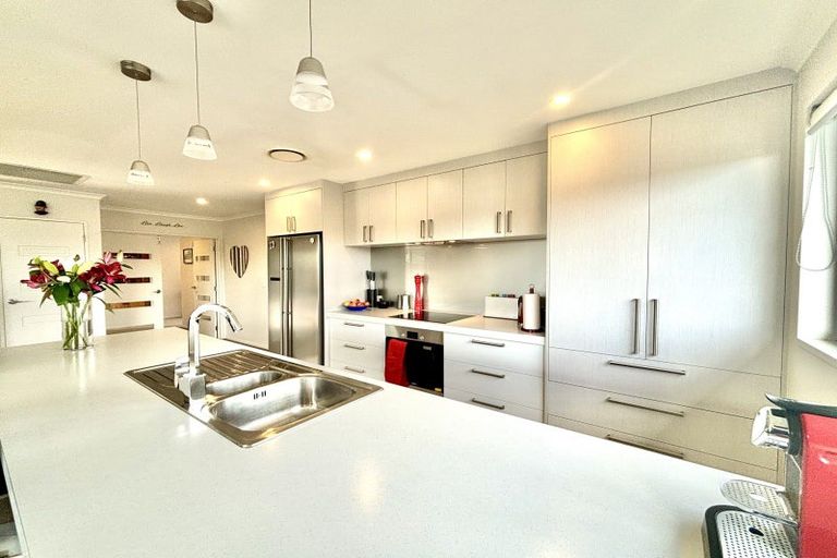 Photo of property in 6 Heasley Lane, Mosgiel, 9092