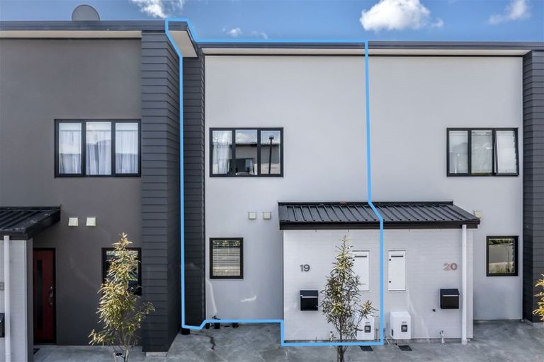 Photo of property in 19/9u Surrey Street, Tawa, Wellington, 5028