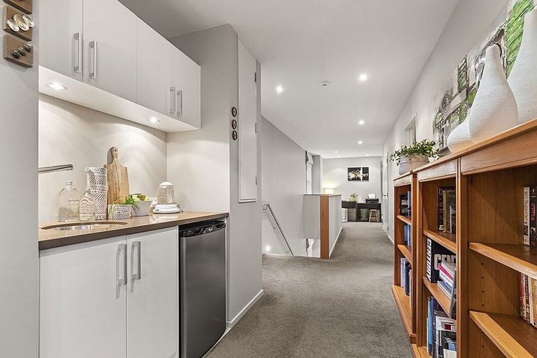 Photo of property in 2a Rushden Terrace, Red Beach, 0932