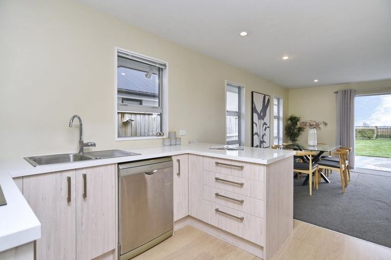 Photo of property in 34 Helmore Street, Rangiora, 7400