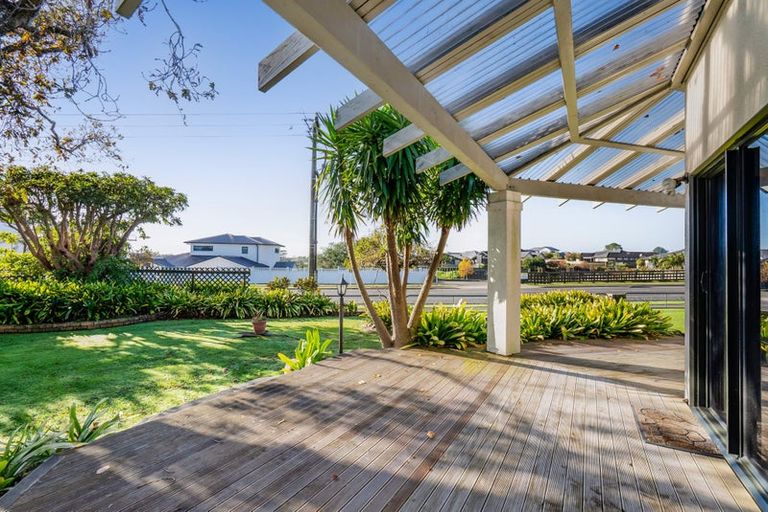 Photo of property in 3 Karina Road, Merrilands, New Plymouth, 4312