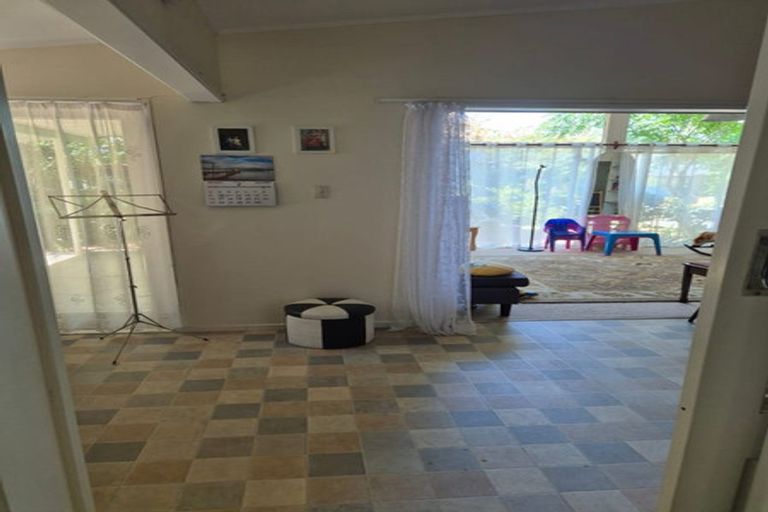 Photo of property in 6 Totara Grove, Hillcrest, Auckland, 0627