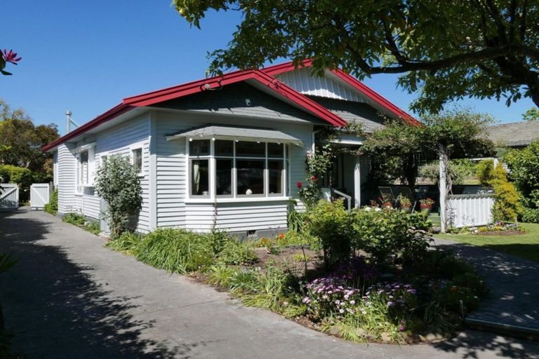 Photo of property in 29 Saint Martins Road, Saint Martins, Christchurch, 8022