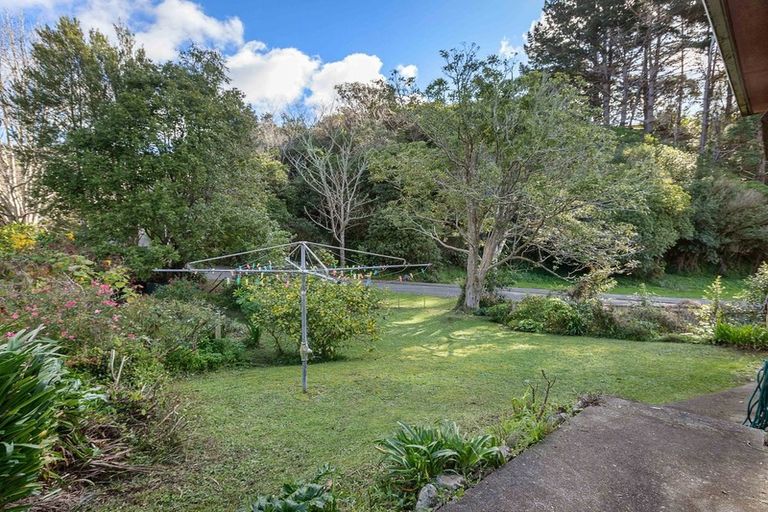 Photo of property in 243 Main Road, Tawa, Wellington, 5028