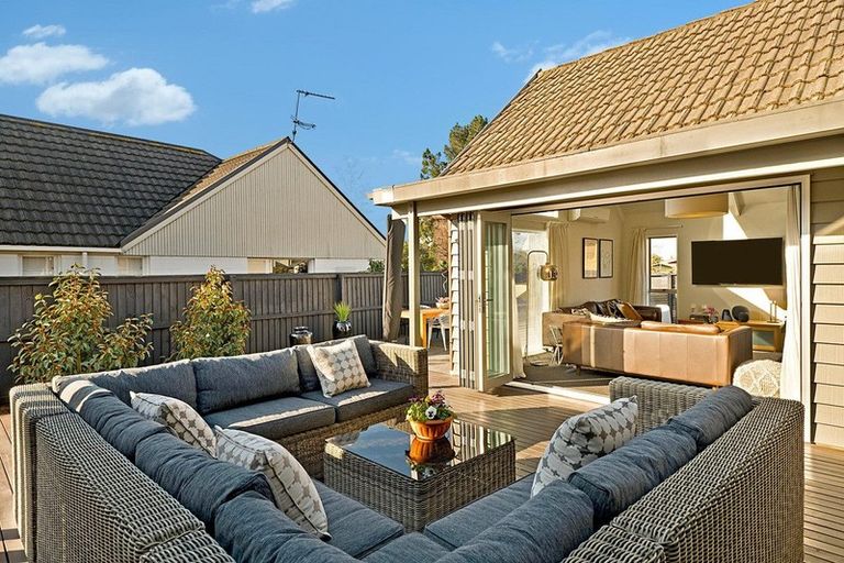 Photo of property in 29 Colina Street, Avonhead, Christchurch, 8042