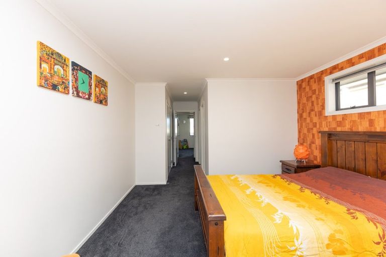 Photo of property in 111 Melksham Drive, Churton Park, Wellington, 6037