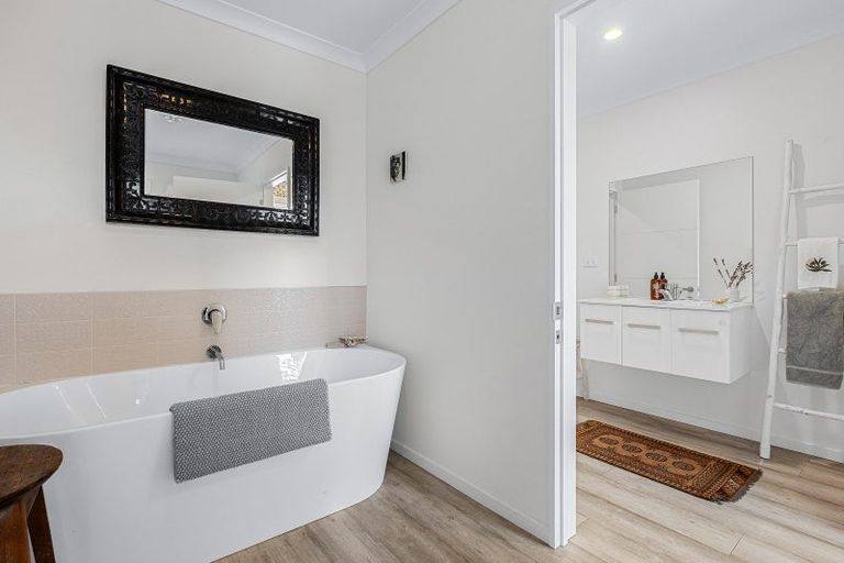 Photo of property in 1 Franklin Drive, Rangiora, 7400