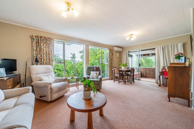 Photo of property in 7 Roband Crescent, Brown Owl, Upper Hutt, 5018