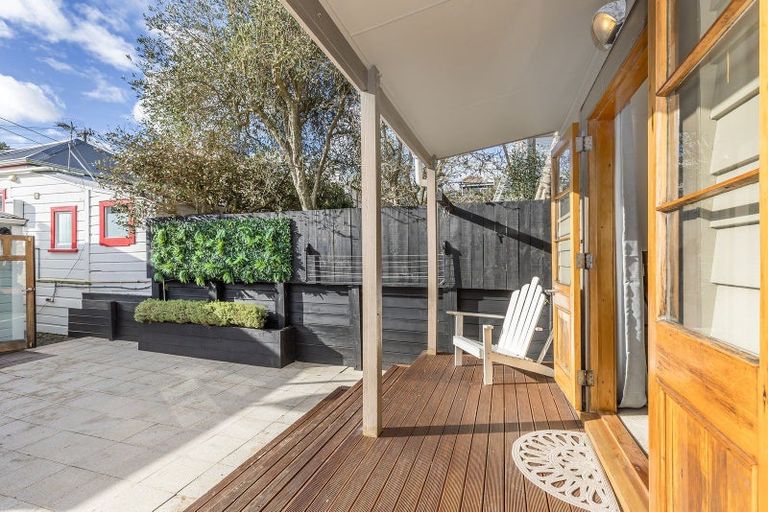 Photo of property in 63 Herald Street, Berhampore, Wellington, 6023