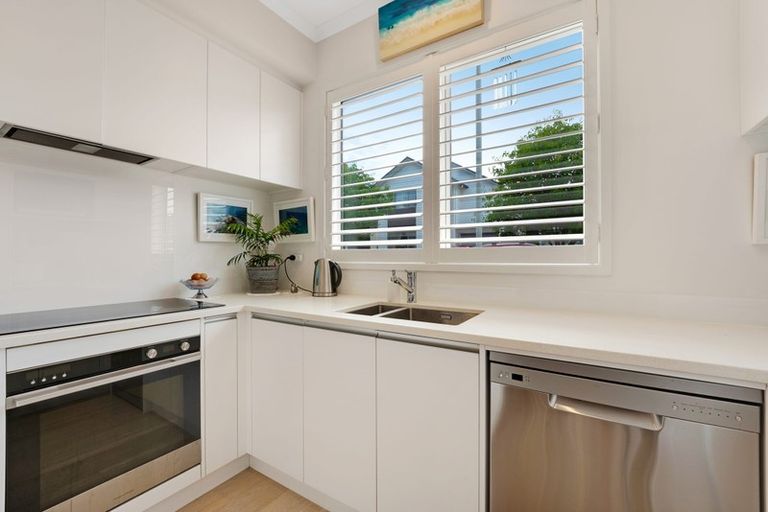 Photo of property in 9 Poaka Road, Hobsonville, Auckland, 0616