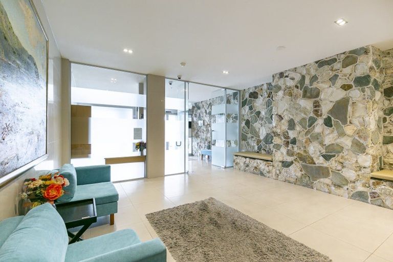 Photo of property in Jerningham Apartments, 20 Oriental Terrace, Oriental Bay, Wellington, 6011