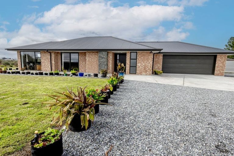 Photo of property in 8 Pukaki Avenue, Ngahere, 7872