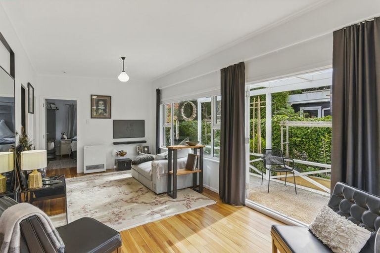 Photo of property in 1/52 Matatua Road, Raumati Beach, Paraparaumu, 5032