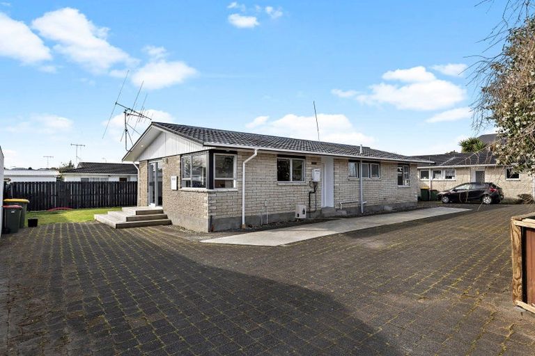 Photo of property in 11a Knightsbridge Place, Dinsdale, Hamilton, 3204