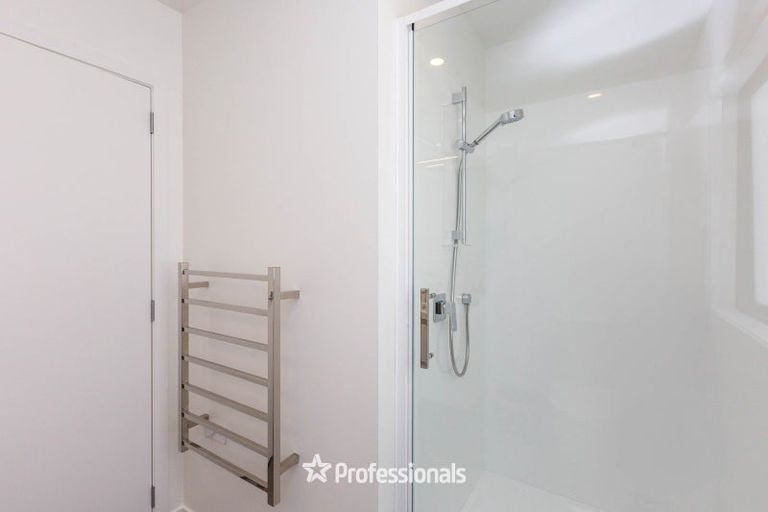 Photo of property in 3/104 Martin Street, Wallaceville, Upper Hutt, 5018