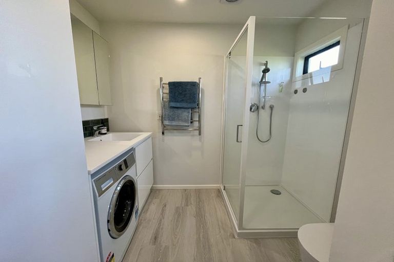 Photo of property in 8 Roseneath Place, Birkdale, Auckland, 0626