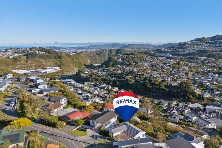 Photo of property in 56 Chesterton Street, Johnsonville, Wellington, 6037