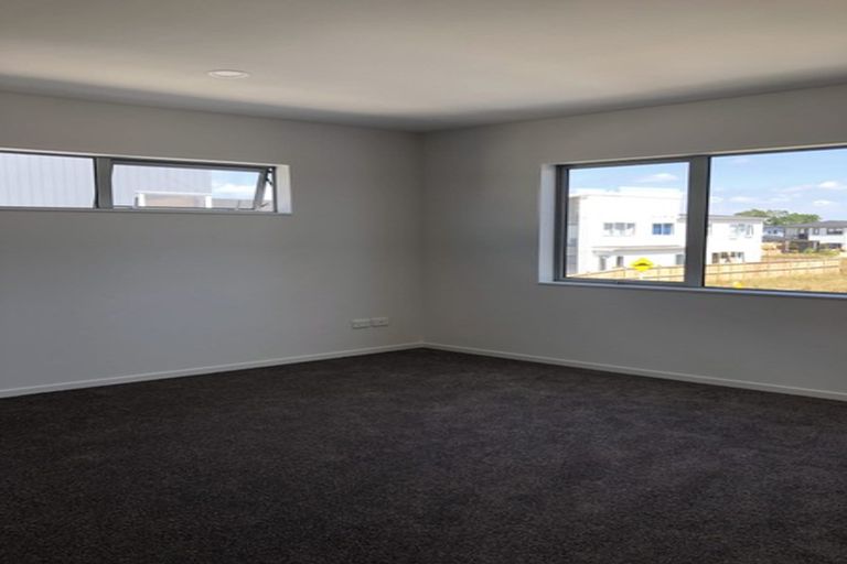 Photo of property in 53 Myland Drive, Hobsonville, Auckland, 0616