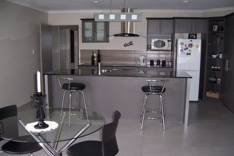 Photo of property in 4 Sophies Way, Papamoa Beach, Papamoa, 3118