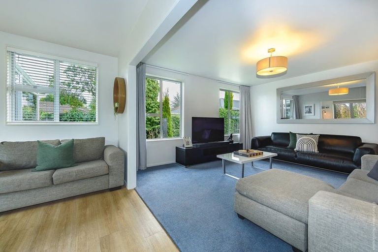 Photo of property in 2/84 Perry Street, Papanui, Christchurch, 8053