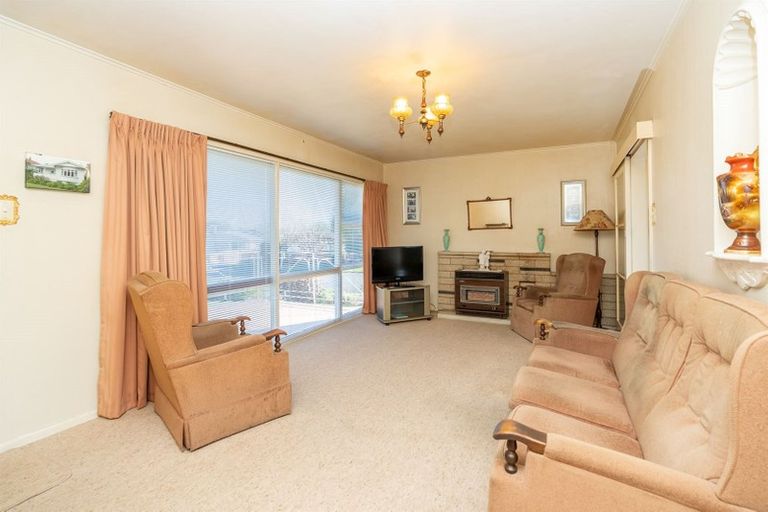 Photo of property in 32 Resthill Crescent, Glenview, Hamilton, 3206