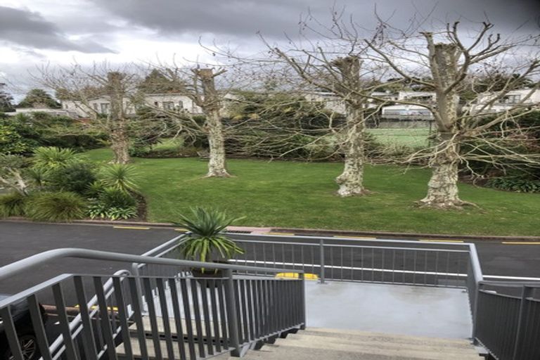 Photo of property in The Grange, 21/92 Bush Road, Albany, Auckland, 0632