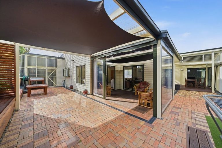 Photo of property in 26b Boundary Road, Opaheke, Papakura, 2113