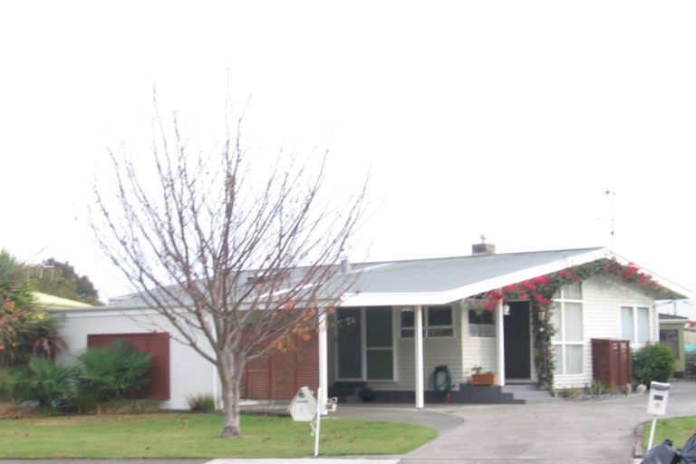 Photo of property in 2/37 Flanders Avenue, Onekawa, Napier, 4110