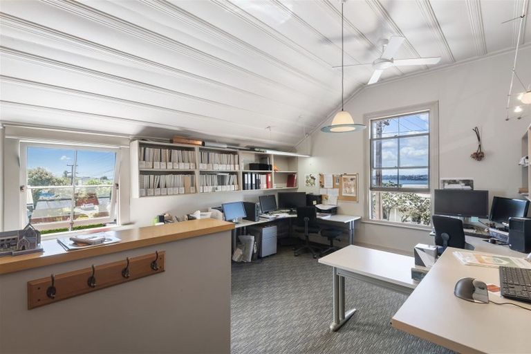 Photo of property in 58 Calliope Road, Stanley Point, Auckland, 0624