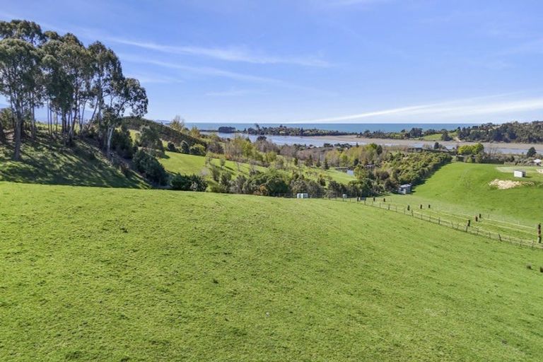 Photo of property in 108 Harley Road, Tasman, Upper Moutere, 7175