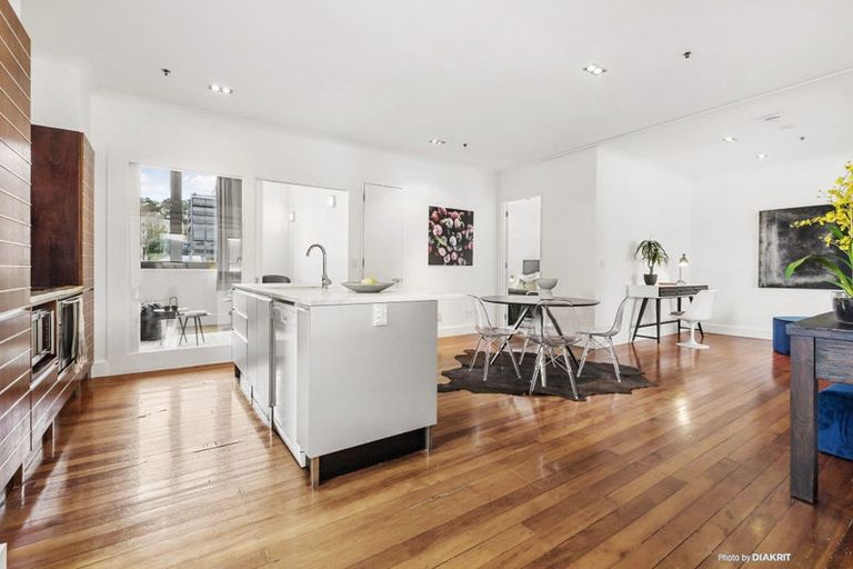 Photo of property in Augusta Apartments, 24/254 Willis Street, Te Aro, Wellington, 6011