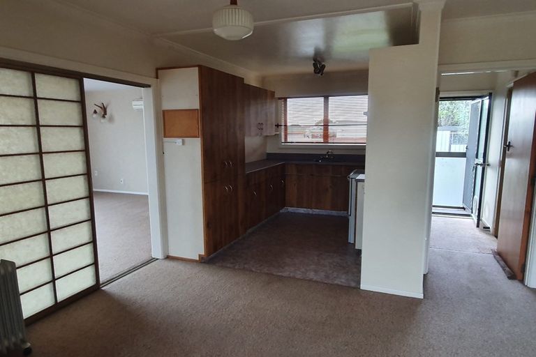 Photo of property in 25 Davidson Crescent, Hornby, Christchurch, 8042