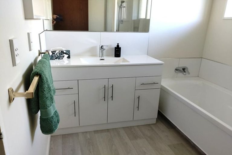 Photo of property in 36 Sylvan Avenue, Waikanae, 5036