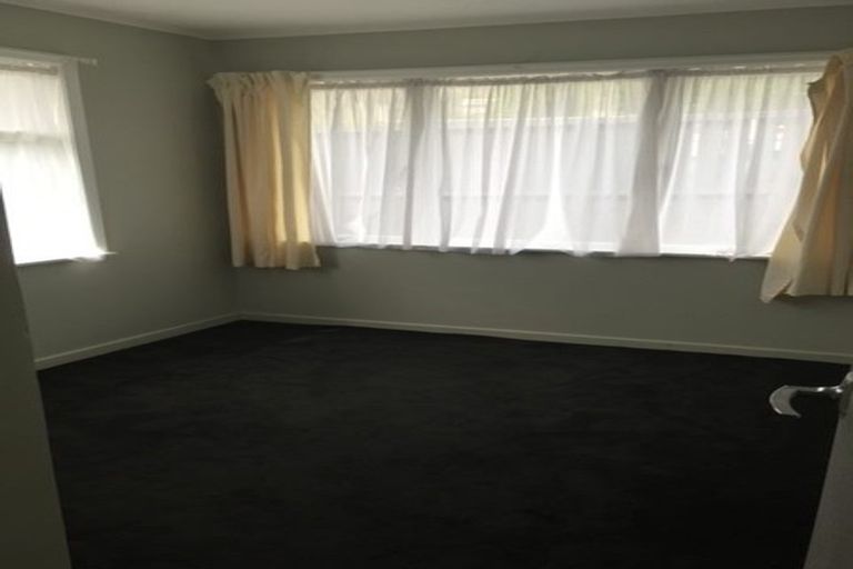 Photo of property in 281 Don Buck Road, Massey, Auckland, 0614