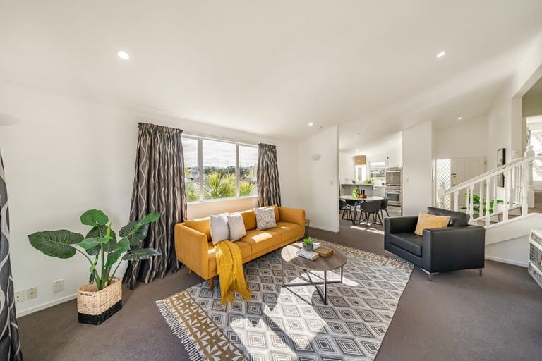 Photo of property in 8 James Cook Drive, Whitby, Porirua, 5024