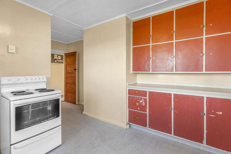 Photo of property in 616 Featherston Street, Roslyn, Palmerston North, 4414