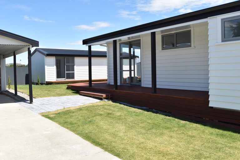 Photo of property in 39 Rata Road, Twizel, 7901