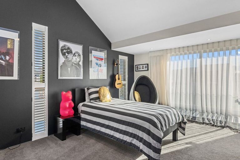 Photo of property in 7 Helmores Lane, Merivale, Christchurch, 8014