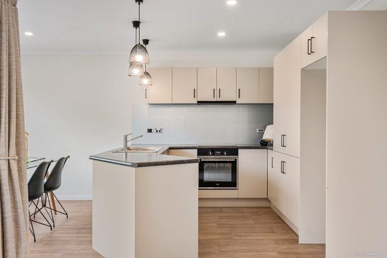 Photo of property in 160a Kitchener Road, Pukekohe, 2120