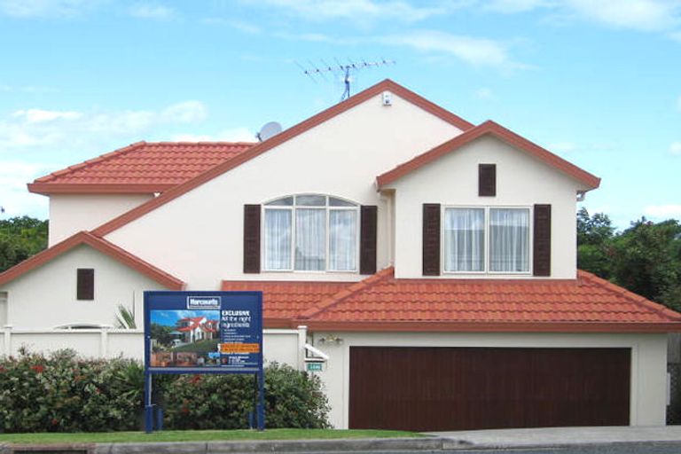 Photo of property in 38a Kowhai Road, Campbells Bay, Auckland, 0630