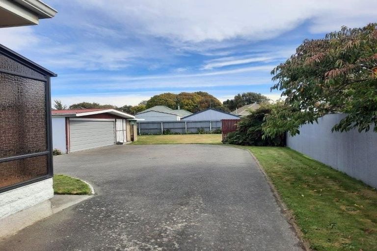 Photo of property in 146 Springs Road, Hornby, Christchurch, 8042