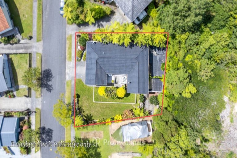 Photo of property in 18 Dalton Grove, Stokes Valley, Lower Hutt, 5019