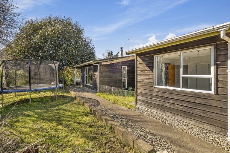 Photo of property in 3 Armstrong Avenue, Waitara, 4320