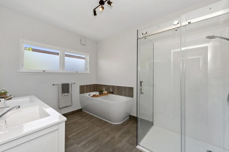 Photo of property in 11 Hillary Street, Chedworth, Hamilton, 3210