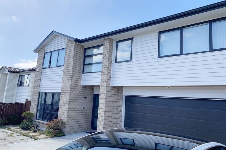 Photo of property in 31 Carrickdawson Drive, Flat Bush, Auckland, 2019