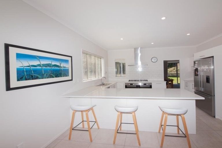Photo of property in 5 Crompton Avenue, Churton Park, Wellington, 6037