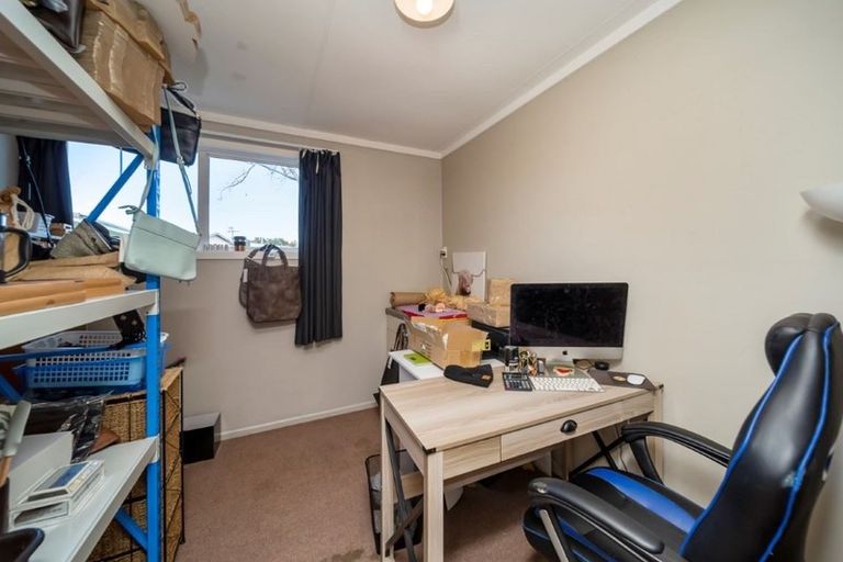 Photo of property in 164 Tukapa Street, Westown, New Plymouth, 4310