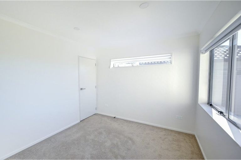Photo of property in 69b Great South Road, Manurewa, Auckland, 2102